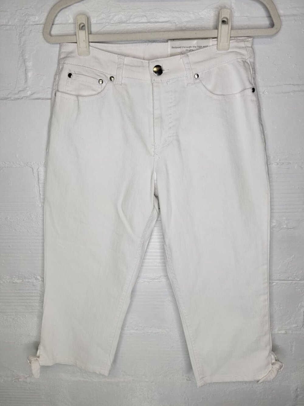 Christopher & Banks Women's Size 4 Crop Jeans Relaxed Fit High Rise White